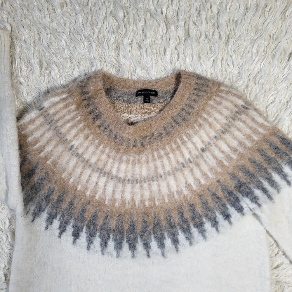 Banana Republic Alpaca Fair Isle Knit Sweater XL Beige Gray Nordic Winter Warm - Picture 2 of 9